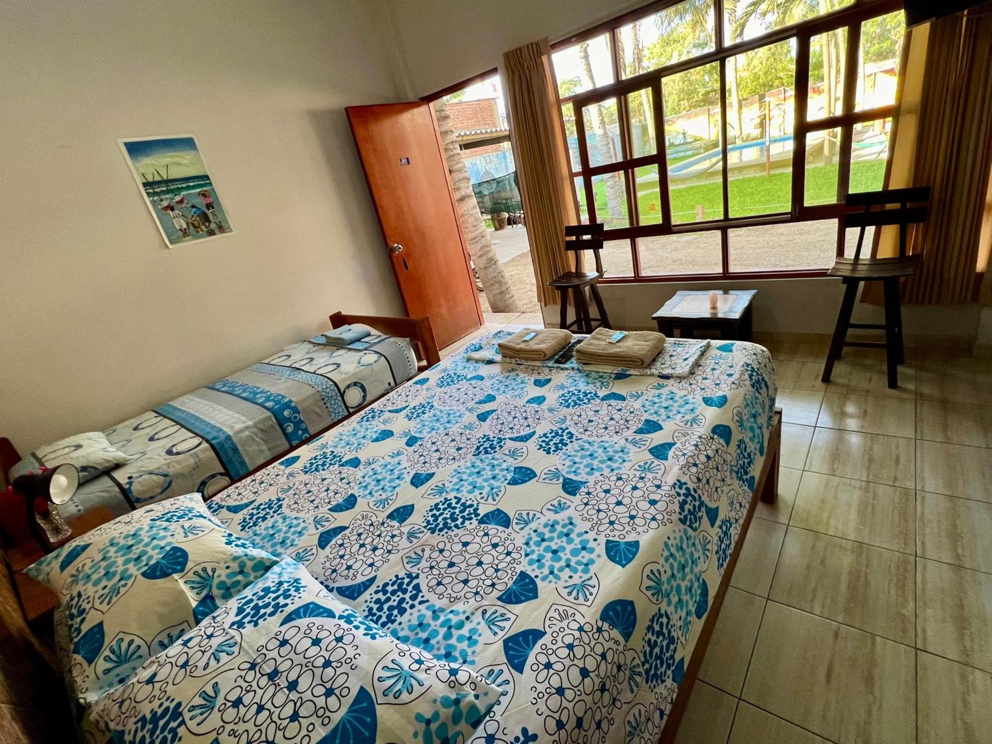 Stone House Mancora Hostel Exterior foto